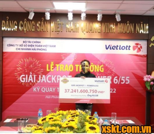Vietlott: Trao thưởng 37 tỷ đồng cho khách hàng ở Hà Nội