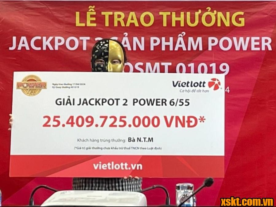Vietlott: Trao thưởng hơn 25 tỷ đồng cho nữ khách hàng KIên Giang 