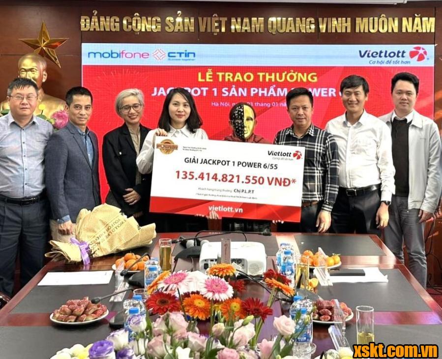 Vietlott: Trao thưởng 135  tỷ đồng cho khách hàng ở Đà Nẵng