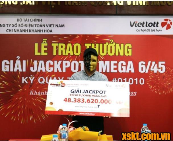 Vietlott: Kiên trì chơi hàng ngày một khách hàng Khánh Hòa đã trúng JACPOT 48 tỷ